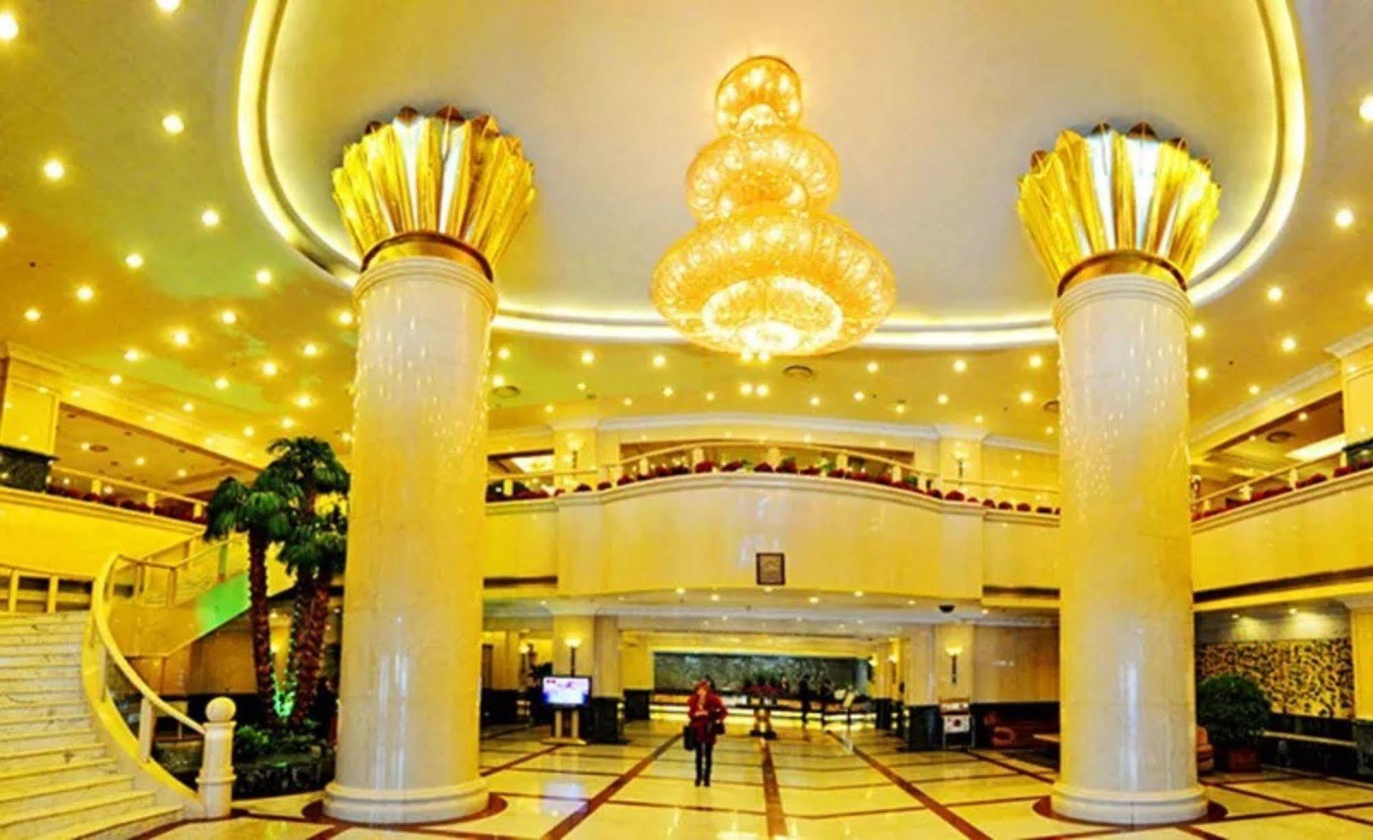Hna Redbuds Hotel Changchun Extérieur photo
